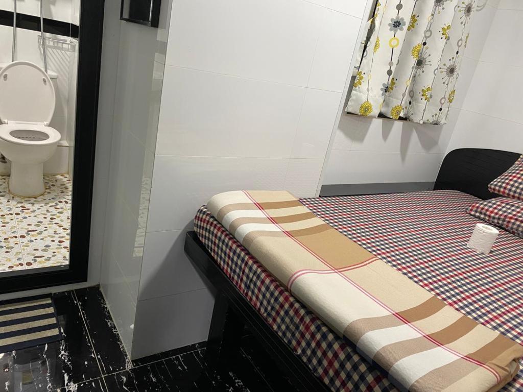 Days Hostel Block D Hong Kong Exterior photo